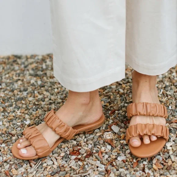 Jenni Kayne Leather Dune Sandals - Picture 1 of 5